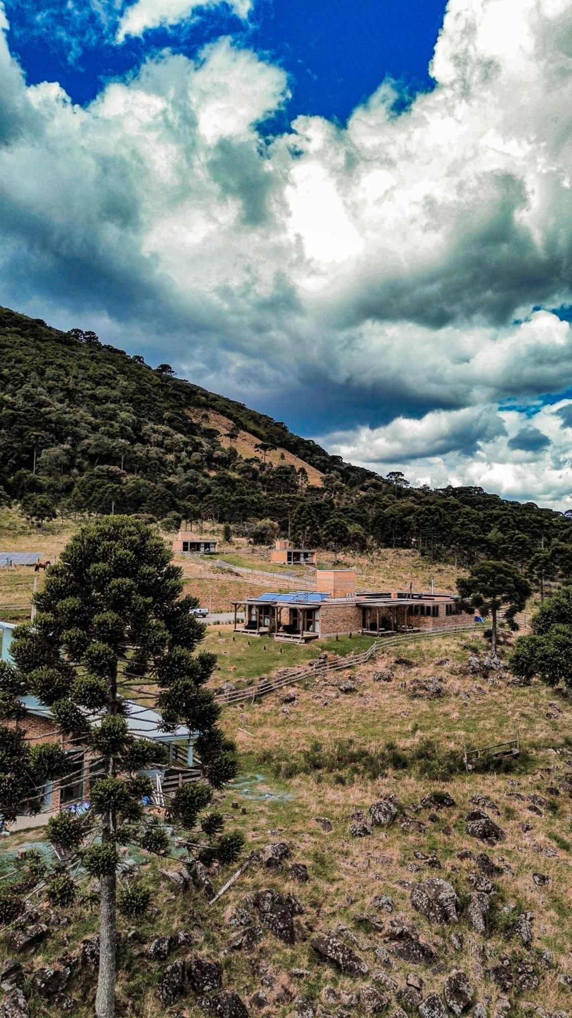 Monte Siao Chateau ウルビシ エクステリア 写真