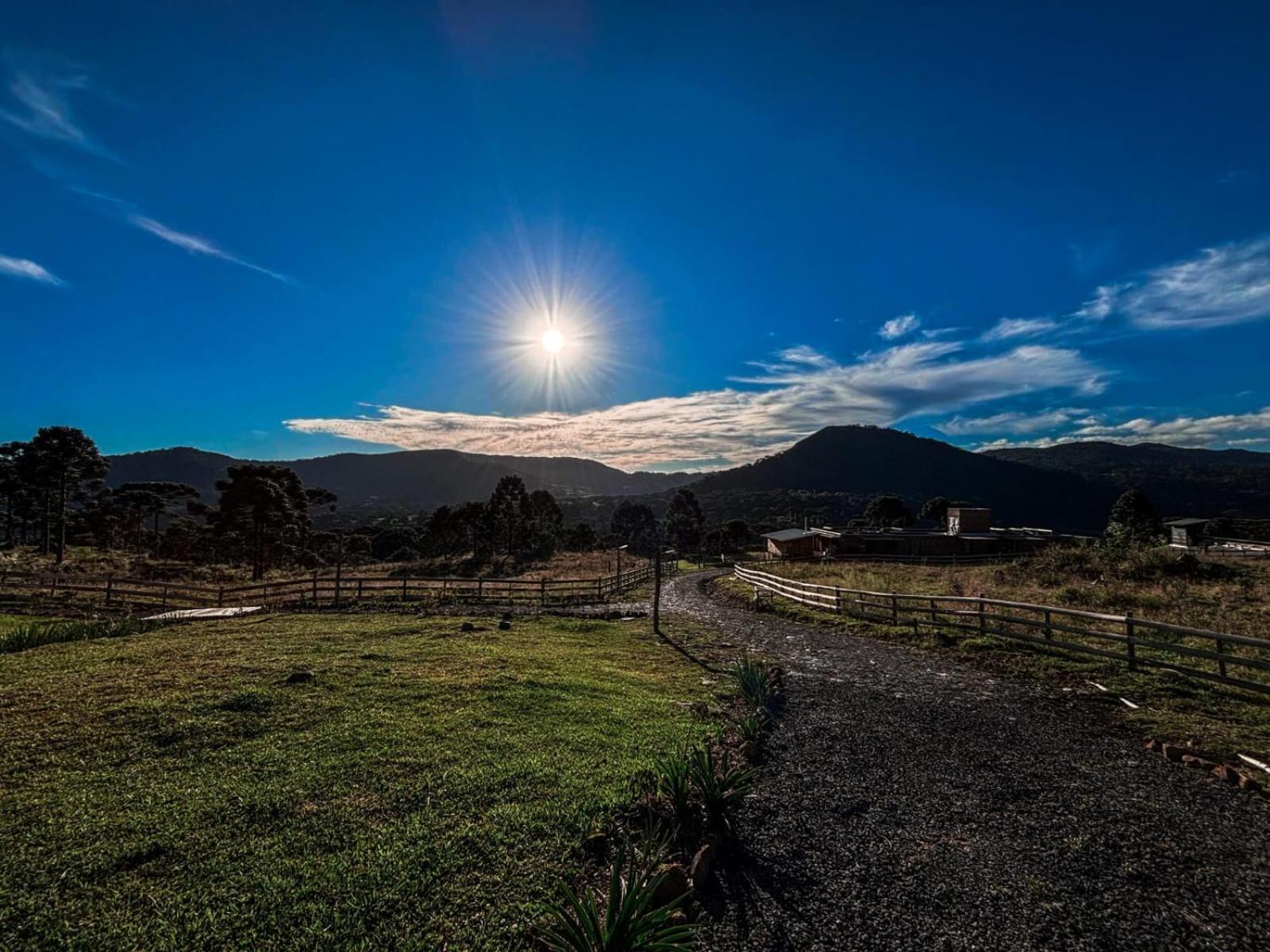 Monte Siao Chateau ウルビシ エクステリア 写真
